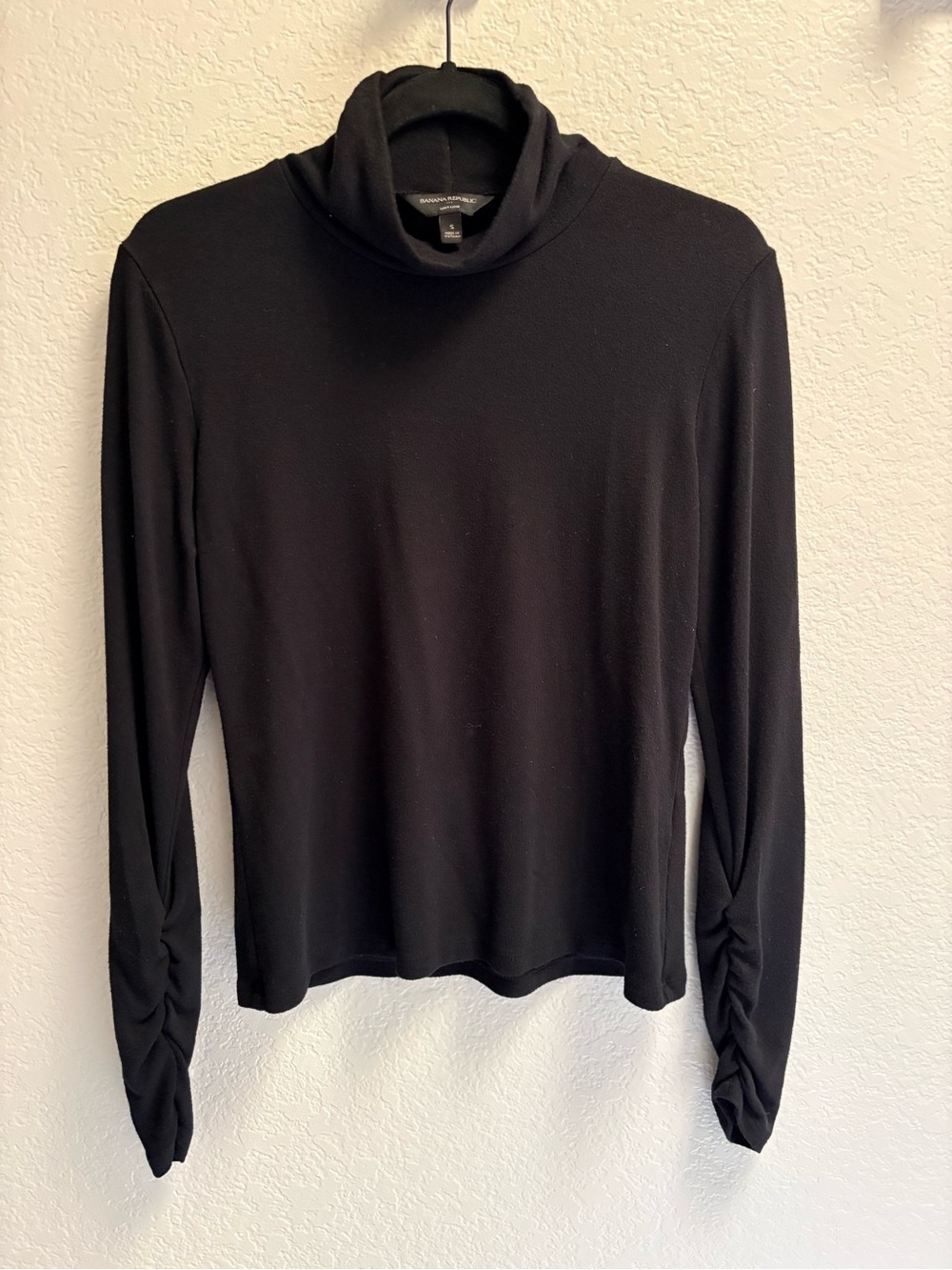 Banana Republic Black Long-Sleeve Turtleneck Top